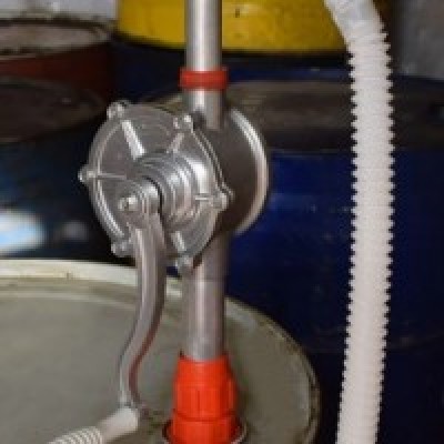 PUMP, HAND OPERATED MANUAL FUEL PUMP TO FIT 200 LTR DRUM