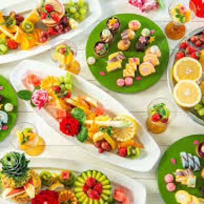 Lunch Catering: Vegetarian Menu + drink, fruits & desserts [Limited to within Miri, Sarawak]