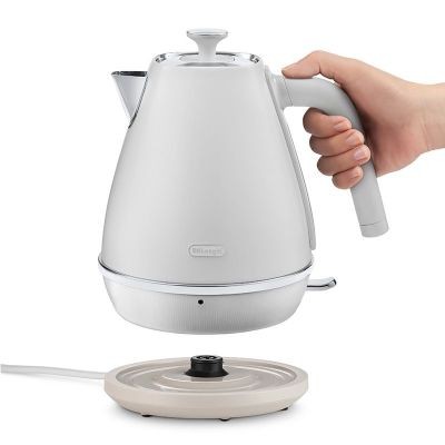 DELONGHI DISTINTA MOMENTS 360 CORDLESS JUG KETTLE (1.7L) KBIN2001.BK