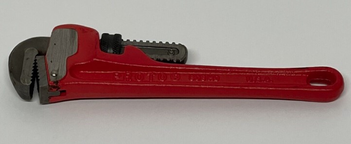 Heavy Duty Pipe Wrench 8"