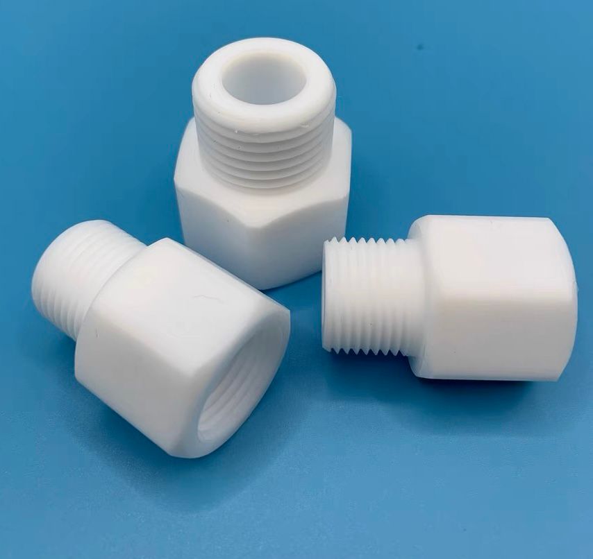 ADAPTER 1      /      4" MNPT X 1      /      2" FNPT PTFE