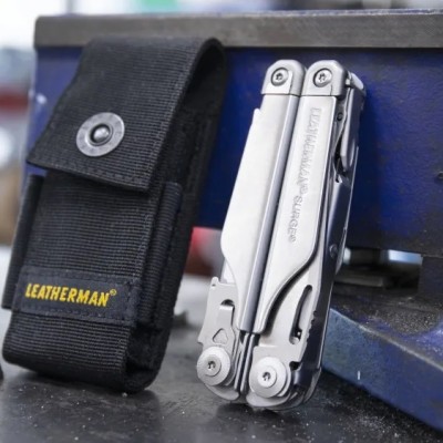 Leatherman Surge 830165 multi-function tool