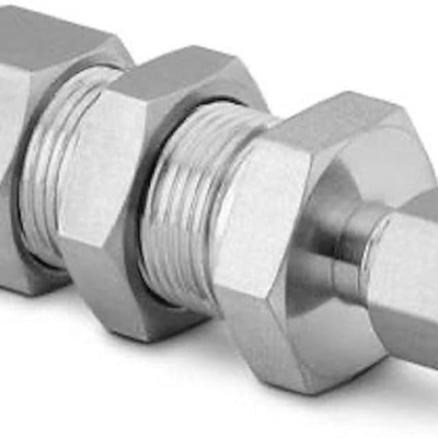 *Swagelok Stainless Steel Swagelok Tube Fitting, Bulkhead Reducing Union, 1 2 in. x 1 4 in. Tube OD [5s]