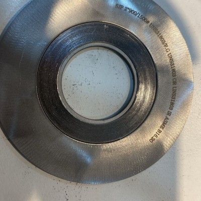 SPIRAL WOUND GASKET, DUPLEX UNS S31803 OUTER RING, DUPLEX UNS S31803 WINDING WITH GRAPHITE FILLER, DUPLEX UNS S31803 INNER RING, ASME B16.20, 4.5MM THK SIZE: 2" 600#