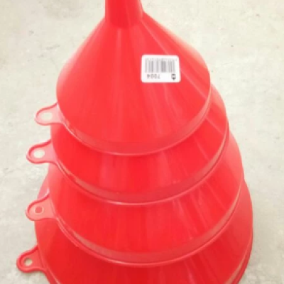 FUNNEL, PLASTIC FUNNEL, 10"