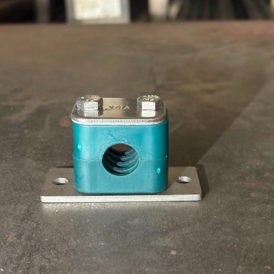 STAUFF 16mm STD PP Pipe Clamp C W SS316 C Top  C Elongated Base Plate and Hex Bolts