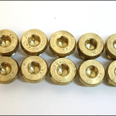 STOPPING PLUG, HAWKE, 487 M25 BRASS