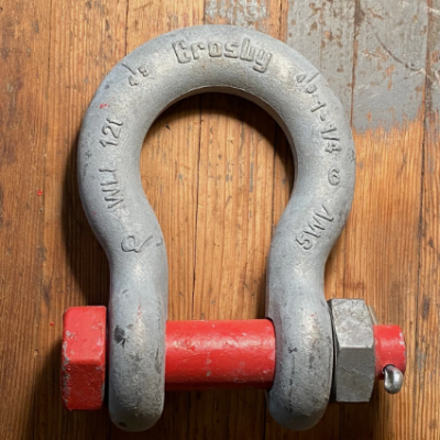 8.5 ton Crosby G-2130 Bolt Type Anchor Shackles is with thin head bolt - nut with a collar pin