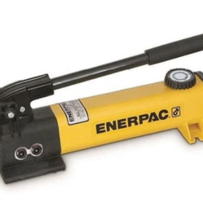 Hydraulic Hand Pump (Enerpac) c w accessories (Gauge, Couplers & Hose). Pressure Transmitter Function test calibration - heavy duty use
