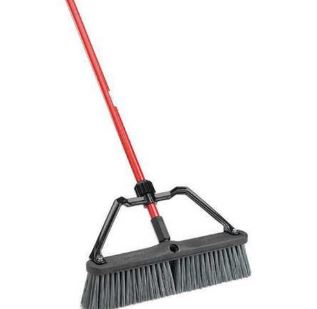 HEAVY DUTY PUSH BROOM C      /      W HANDLE