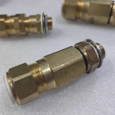 CMP-UK 20S T3CDS 1 2" NPT SIR13.0028X SIRA13ATEX1073X WIRE CABLE GLAND