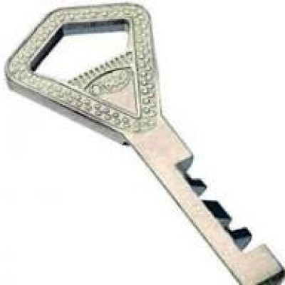 Common keys (C keys) that can be used for both padlocks