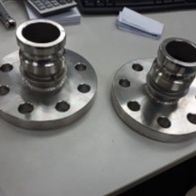 2'' Male Camlok SS316 Part A Screw into 2'' SS316 Male Nipple Welded Onto 4'' Ansi 300# SS316 Flange