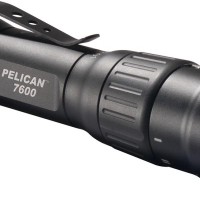 PELICAN 7600 FLASHLIGHT