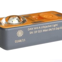 DANIAMANT DAN-W4A WATER ACTICATED LIFEJACKET LIGHT C W 1961 CLIP (1 UNIT)